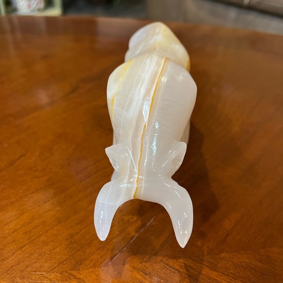 Hand Carved Onyx Bull - Picture 2 of 8